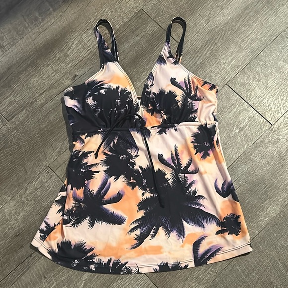 bikinx Other - BIKINX Tankini Swimsuit for Women Bathing Suit Top Size Large NWT